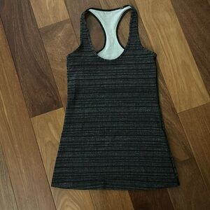 Lululemon Tank Top - Excellent Condition